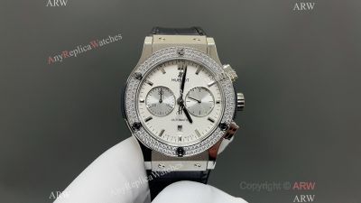 Hublot Classic Fusion 45mm 316L Steel 7750 Chrongraph Movement White Face Diamond Bezel Watch